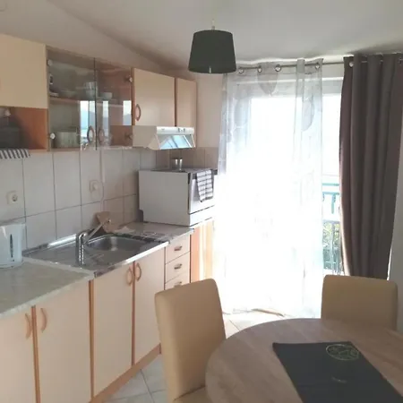 Apartment Silva - Two Bedroom With Balcony And Sea View Slatine