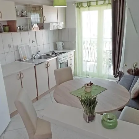 Silva - Two Bedroom With Balcony And Sea View Apartment Slatine